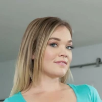 Кэти Куш Katie Kush