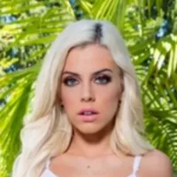 Элли Николь Allie Nicole